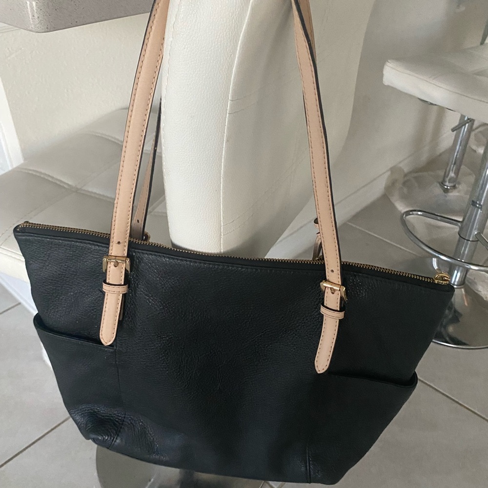 MICHAEL KORS BLACK AND TAN LEATHER BAG - Picture 2 of 7